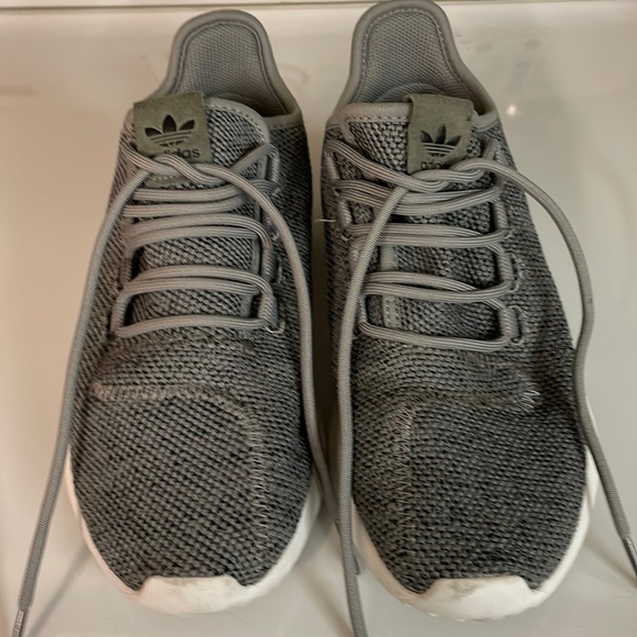 Adidas - Picture 1 of 4